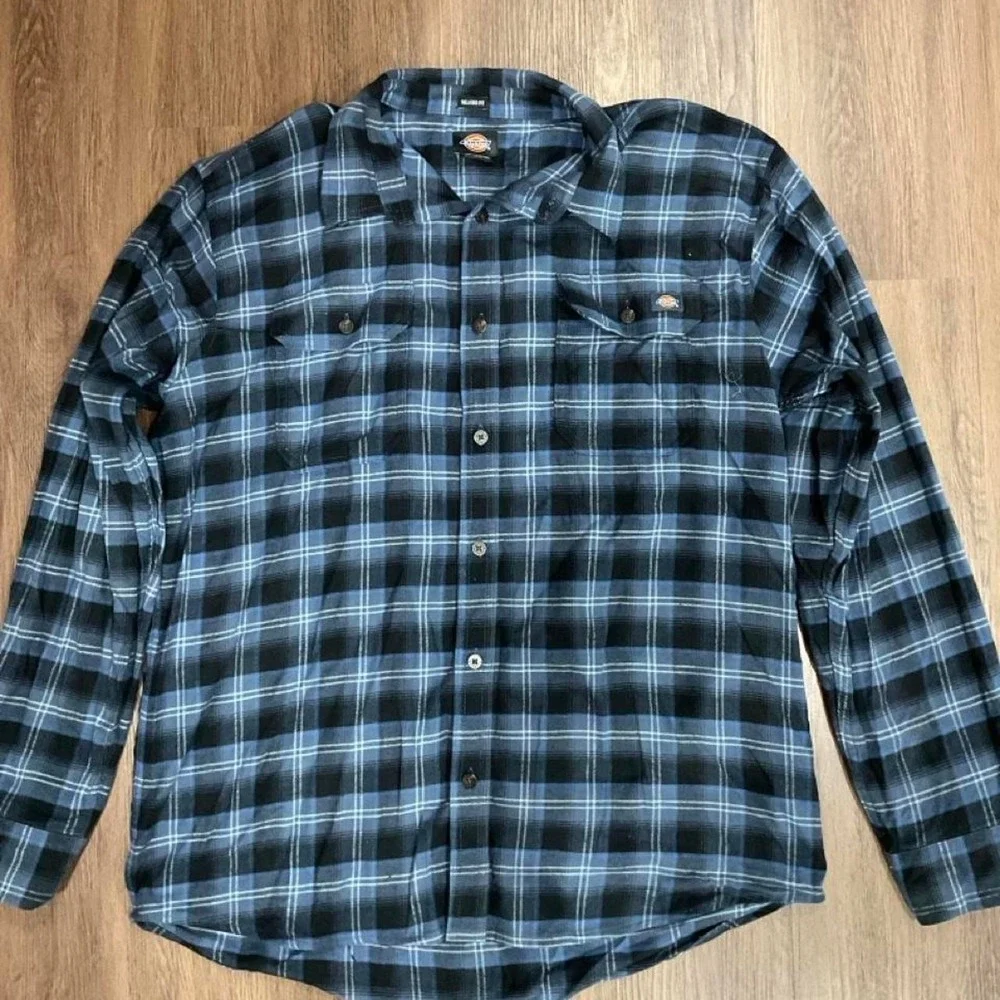 Dickies black and white plaid flannel shirt
